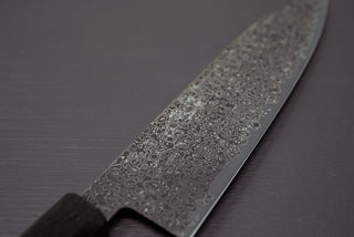 Hatsukokoro Saihyo SG2 Nickel Damascus Kurozome Santoku 180mm - Thecooksedge