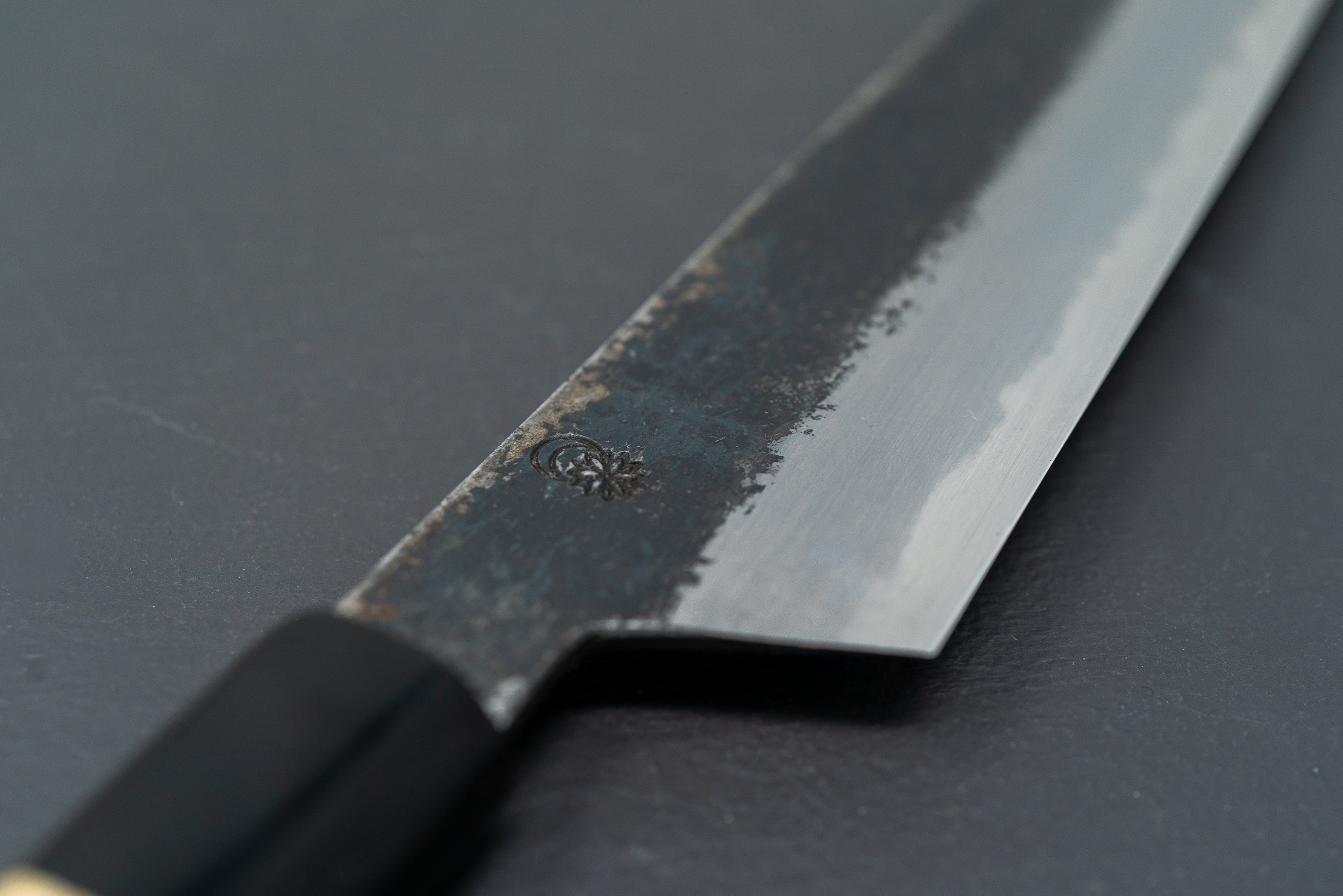 Sakai Kikumori Kikuzuki Kuro Kiritsuke Gyuto 210mm - Thecooksedge