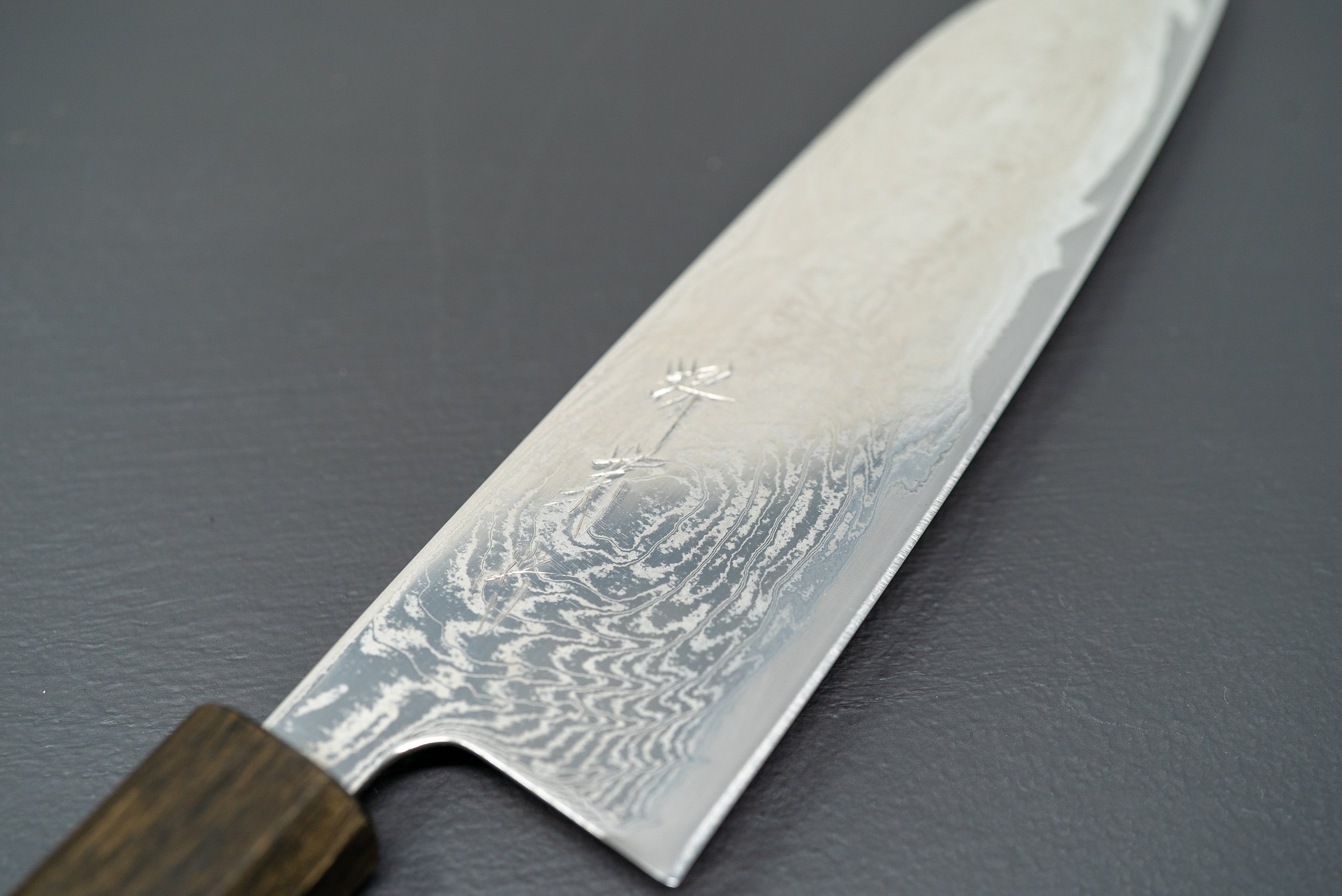 Sakai Kikumori Nami Santoku 165mm - Thecooksedge