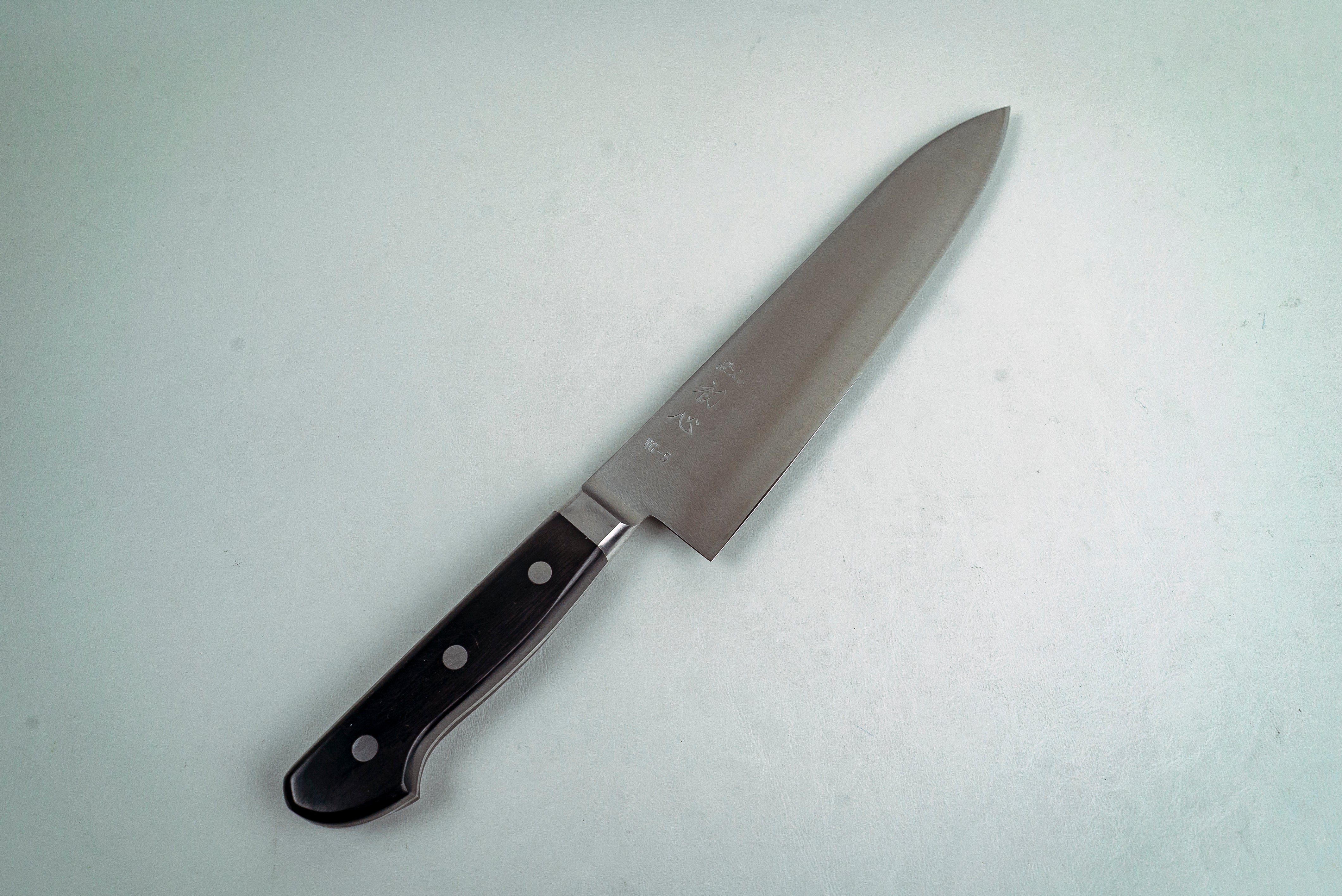 VG5 Gyuto 210mm - Thecooksedge