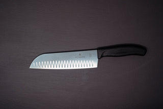 Victorinox 7" (170mm) Santoku fibrox handle - Thecooksedge