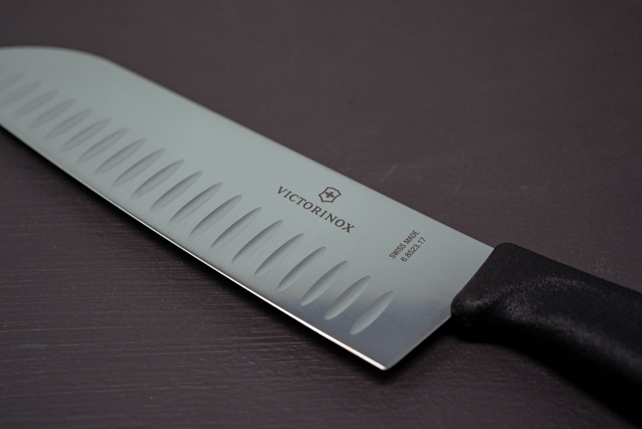 Victorinox 7" (170mm) Santoku fibrox handle - Thecooksedge