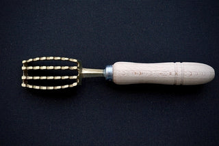 Japanese brass fish scaler - Thecooksedge