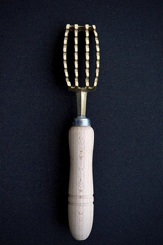 Japanese brass fish scaler - Thecooksedge