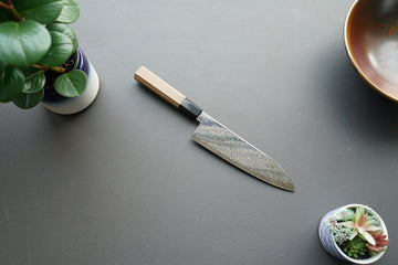 Hatsukokoro Sunaarashi Kurozome Damascus Santoku 180mm - Thecooksedge