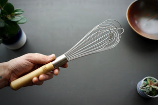 Best Wood Handle Balloon Whisk - Thecooksedge