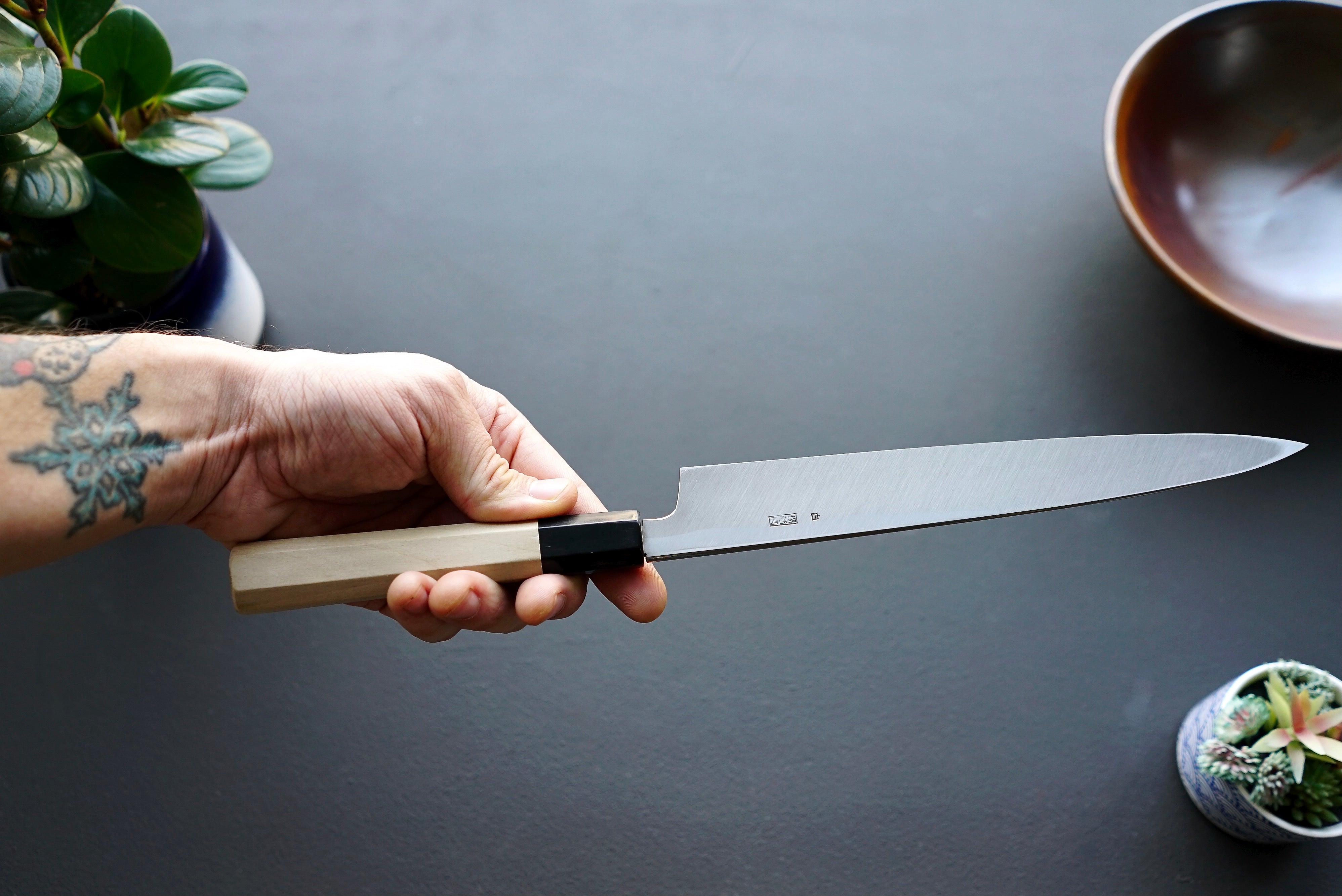 Kikuzuki Kasumi Yanagiba 240mm - Thecooksedge