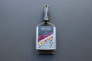 Microplane Ultra Coarse Grater - Thecooksedge