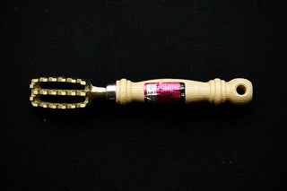 Small Japanese Brass Fish Scaler - Thecooksedge