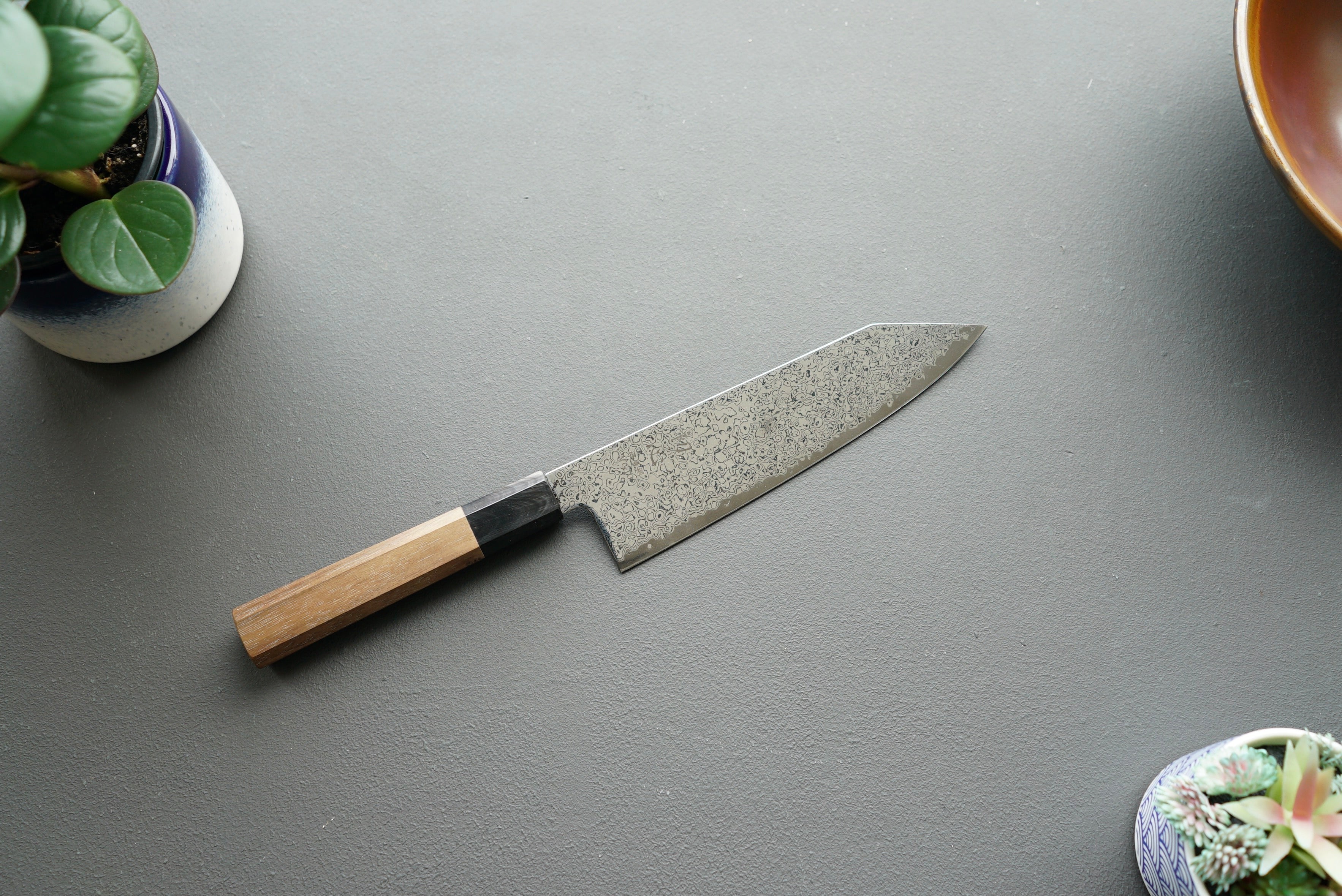 Hatsukokoro Sunaarashi Kurozome Damascus Bunka 180mm - Thecooksedge