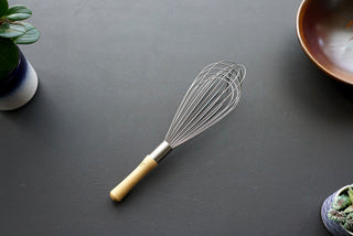 Best Wood Handle Balloon Whisk - Thecooksedge