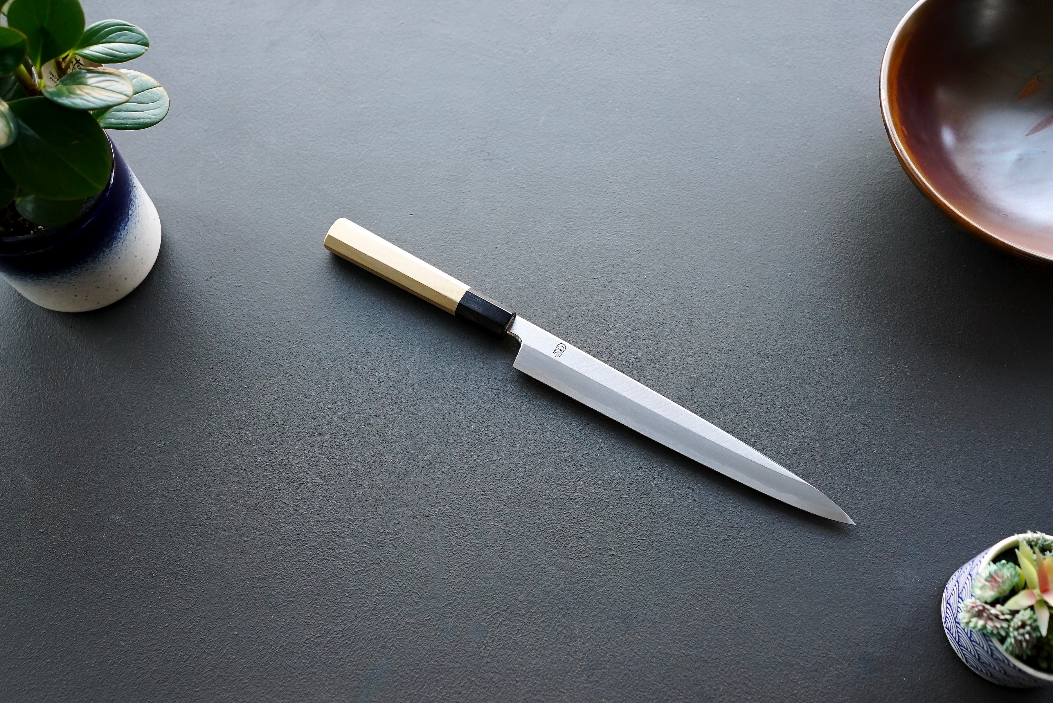 Kikuzuki Kasumi Yanagiba 240mm - Thecooksedge
