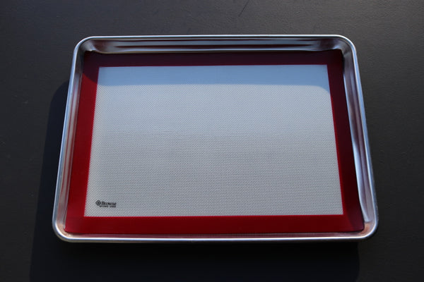 Half Baking Tray & Silicone Mat Setup - Thecooksedge