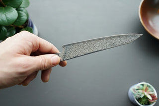 Hatsukokoro Sunaarashi Kurozome Damascus Kiritsuke Petty 150mm - Thecooksedge