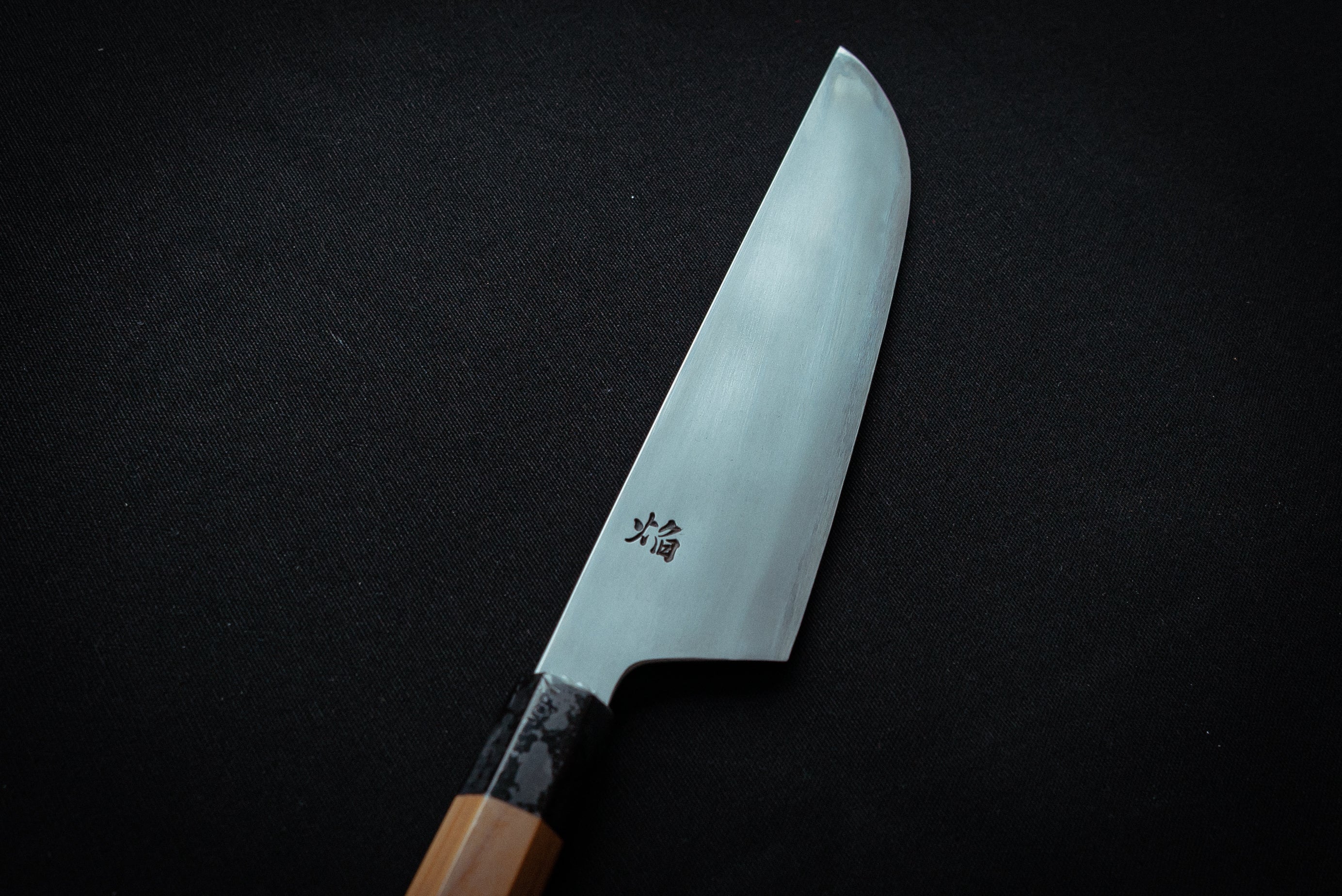 Itsuo Doi Homura Kengata Gyuto 240mm - Thecooksedge