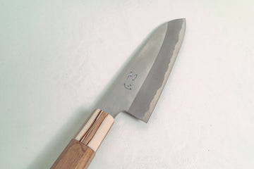 Hatsukokoro Shirahama White #2 Santoku 180mm - Thecooksedge