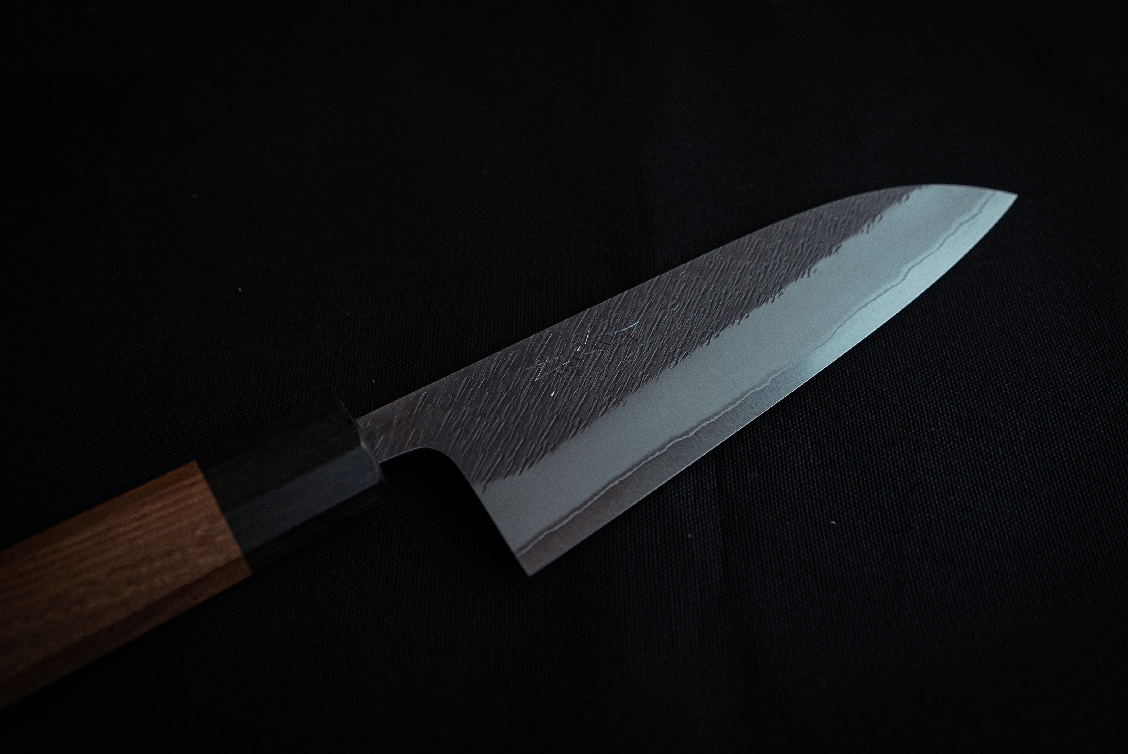 Yoshikane White #2 Kurouchi Tsuchime Santoku 165mm - Thecooksedge