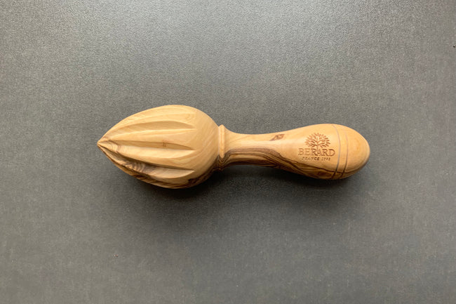 BERARD Citrus reamer 14cm/5.5" Olivewood - Thecooksedge